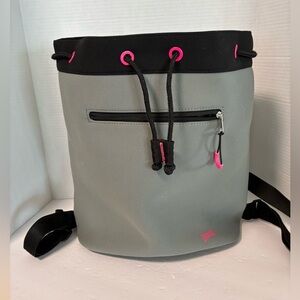 Everlast Gray and Black Drawstring Backpack with Hot Pink Accents! Large! Thick